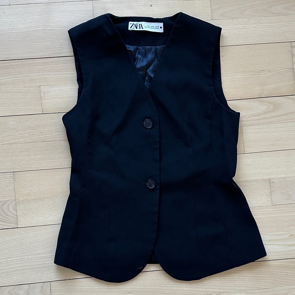 Zara Black Tailored Vest with Button Front
